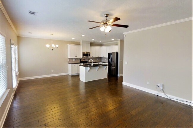 Foto del edificio - 407 Brantley Cove Cir