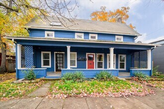 Building Photo - 527 Monroe St