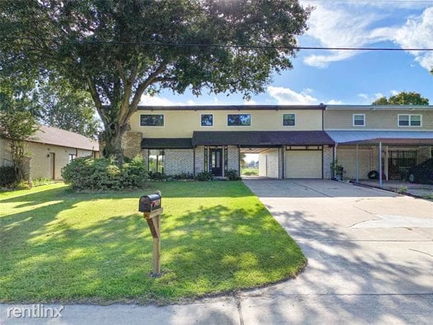 Building Photo - 2 br, 2 bath House - 4221 Country Club Drive