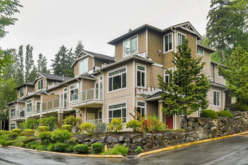 3500 E Lake Sammamish Pky SE Unit 6101, Sammamish, WA 98075 Condo for