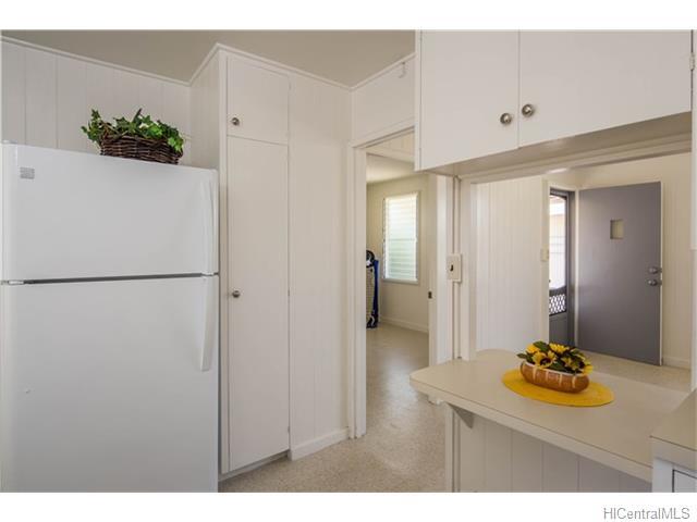 Building Photo - 735 Piikoi St