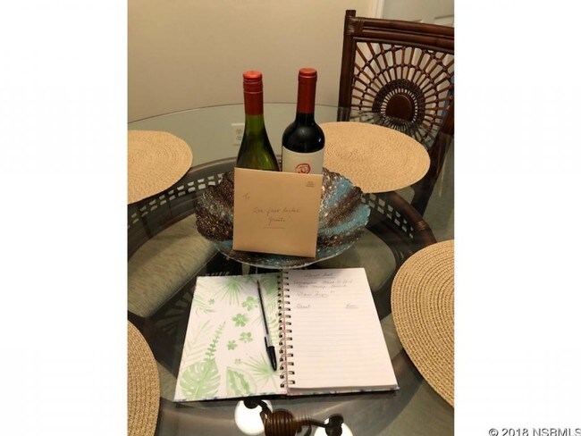 Foto del edificio - 4315 Sea Mist Dr