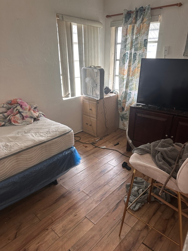 Photo - 104 NE 2nd St House