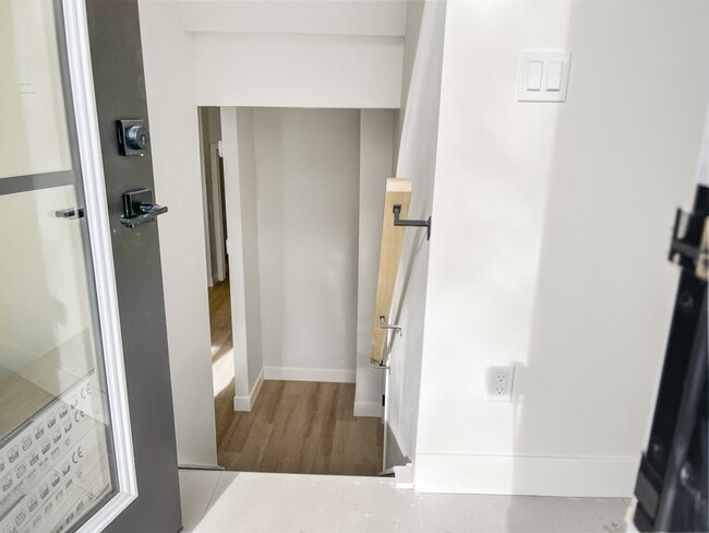 Building Photo - 8604-8685 85 St NW