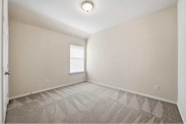 Building Photo - 10457 Bear Creek Trail