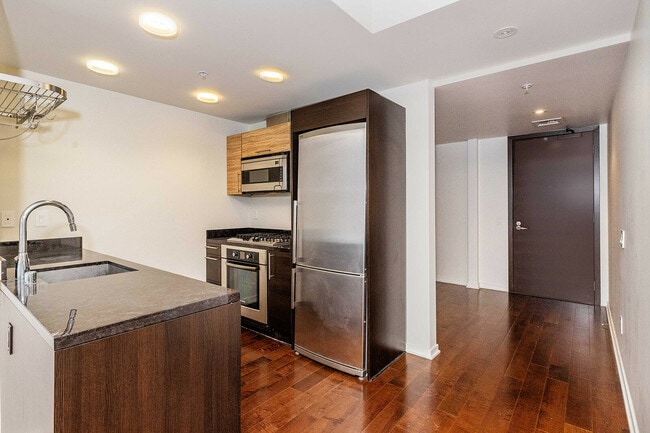 Photo - 829 Folsom St Apartment