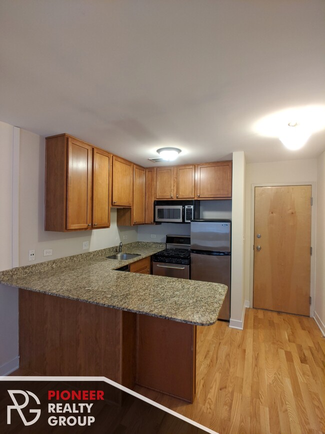 Foto del edificio - 626 W Wrightwood Ave