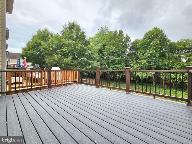 Building Photo - 8526 Towne Manor Ct