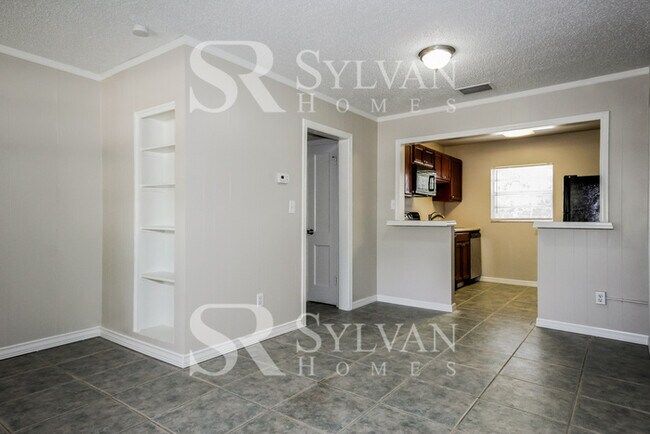 Foto del edificio - 885 Lakeview Ave