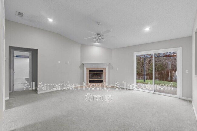 Building Photo - 312 Peggy Dr