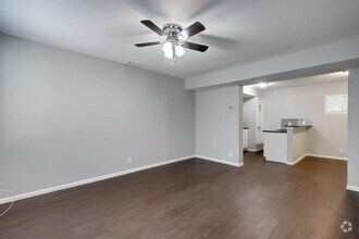 Building Photo - 303 W 40th St