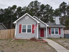 Building Photo - 2224 Spindletree Dr