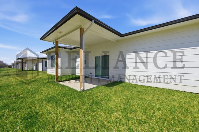 Foto del edificio - 725 Elmwood St