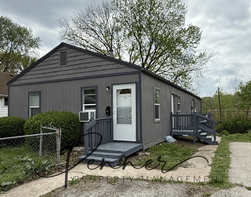 Primary Photo - 600 S Cedar Ave