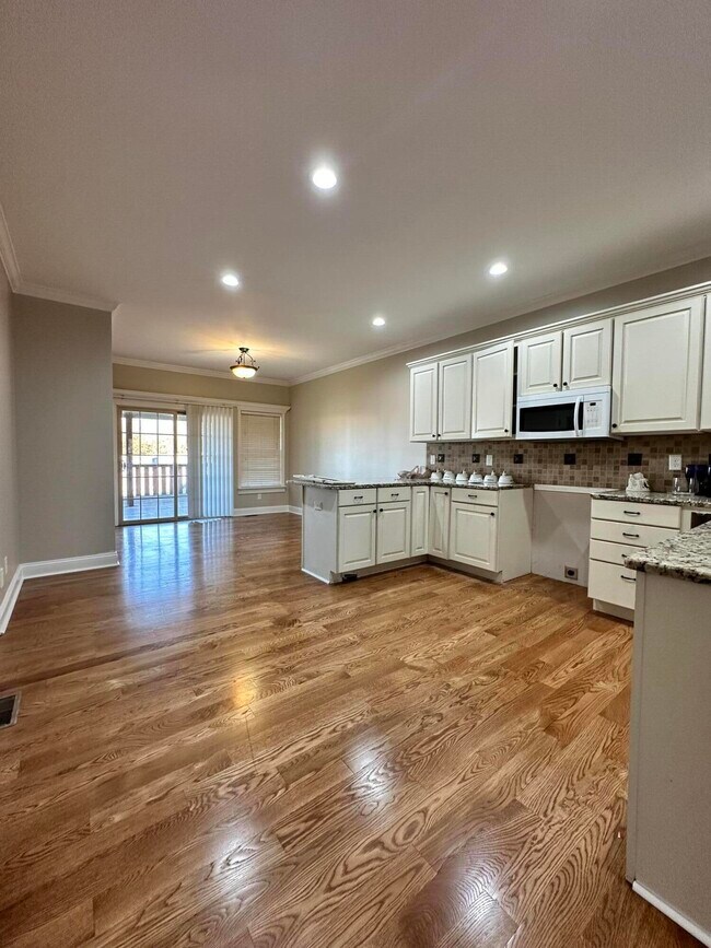 Foto del edificio - 2322 Patchen Wilkes Dr