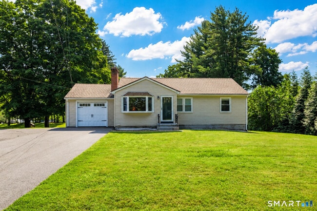 Building Photo - 443 Savage Hill Rd