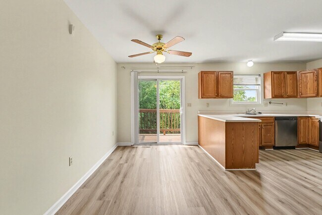 Building Photo - 7225 Capital Dr