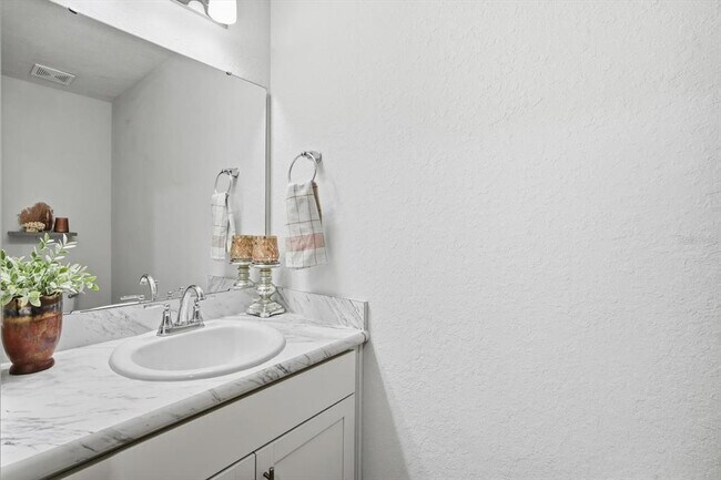 Building Photo - 2731 Idyll Lks Cir