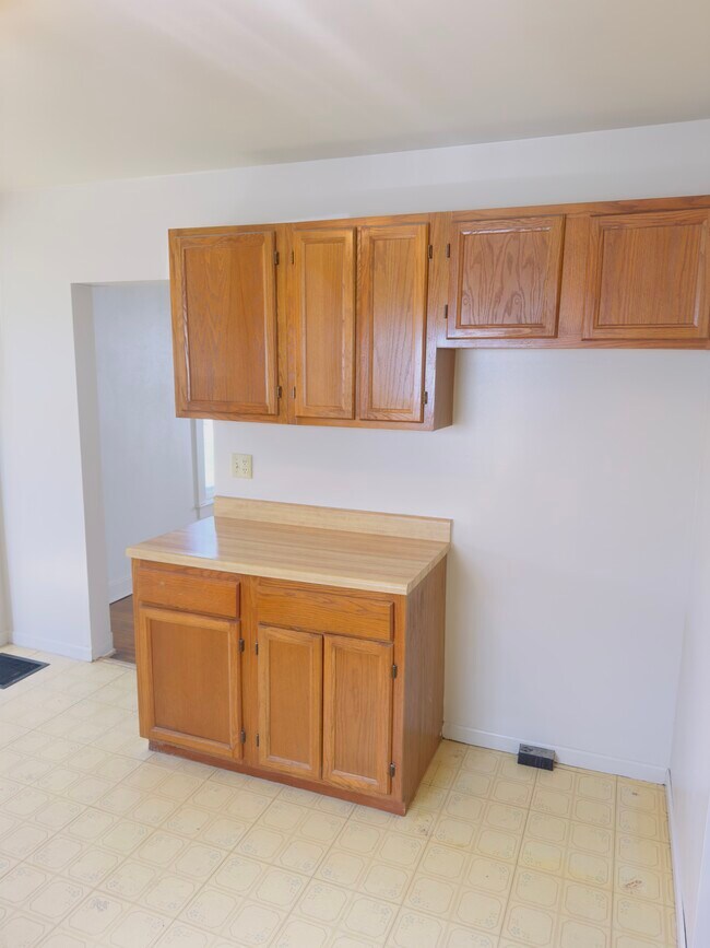 Foto del edificio - 440 Orena Ave