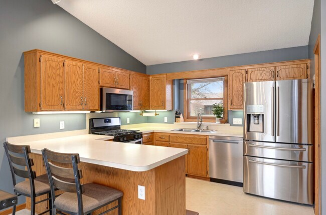 Foto del edificio - 15475 Danville Ave W