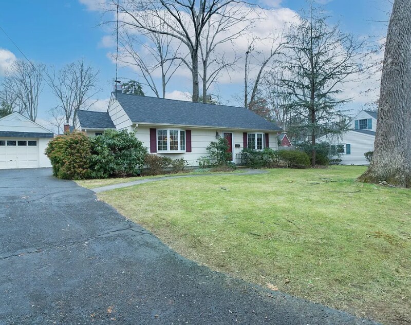 94 Colona St, Wyckoff, NJ 07481 House Rental in Wyckoff, NJ