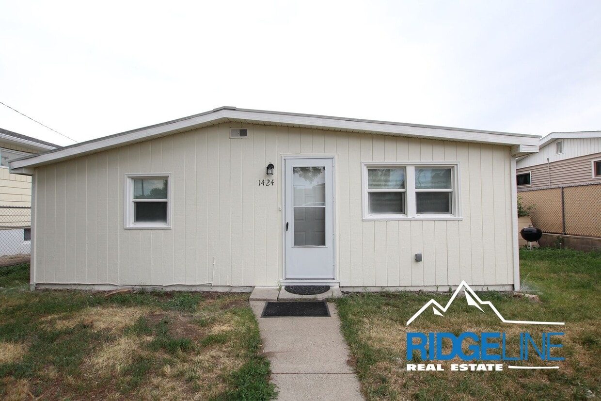 Primary Photo - Great Smaller Home for Lease!