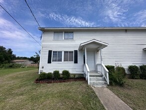 Building Photo - 1124 Weston St