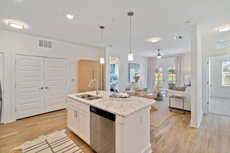 Oasis at Surfside photo'