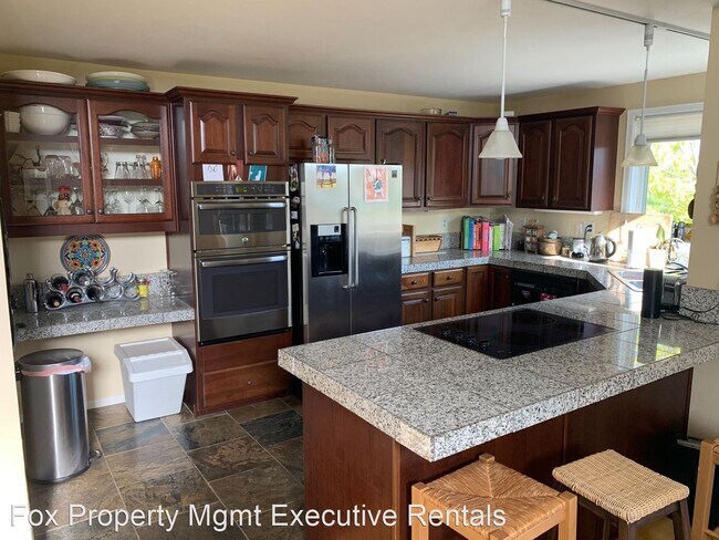 Building Photo - 2 br, 3 bath House - 834 W Tamarisk St