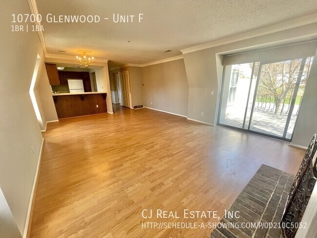 Building Photo - 10700 Glenwood-Unit F