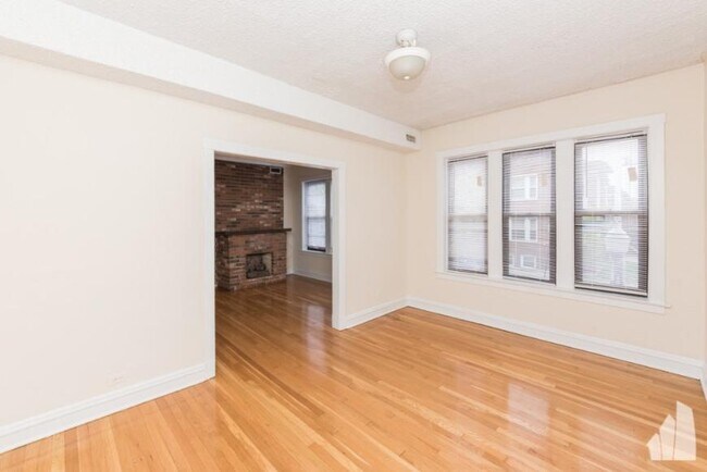 Building Photo - 1 bedroom in Chicago IL 60613
