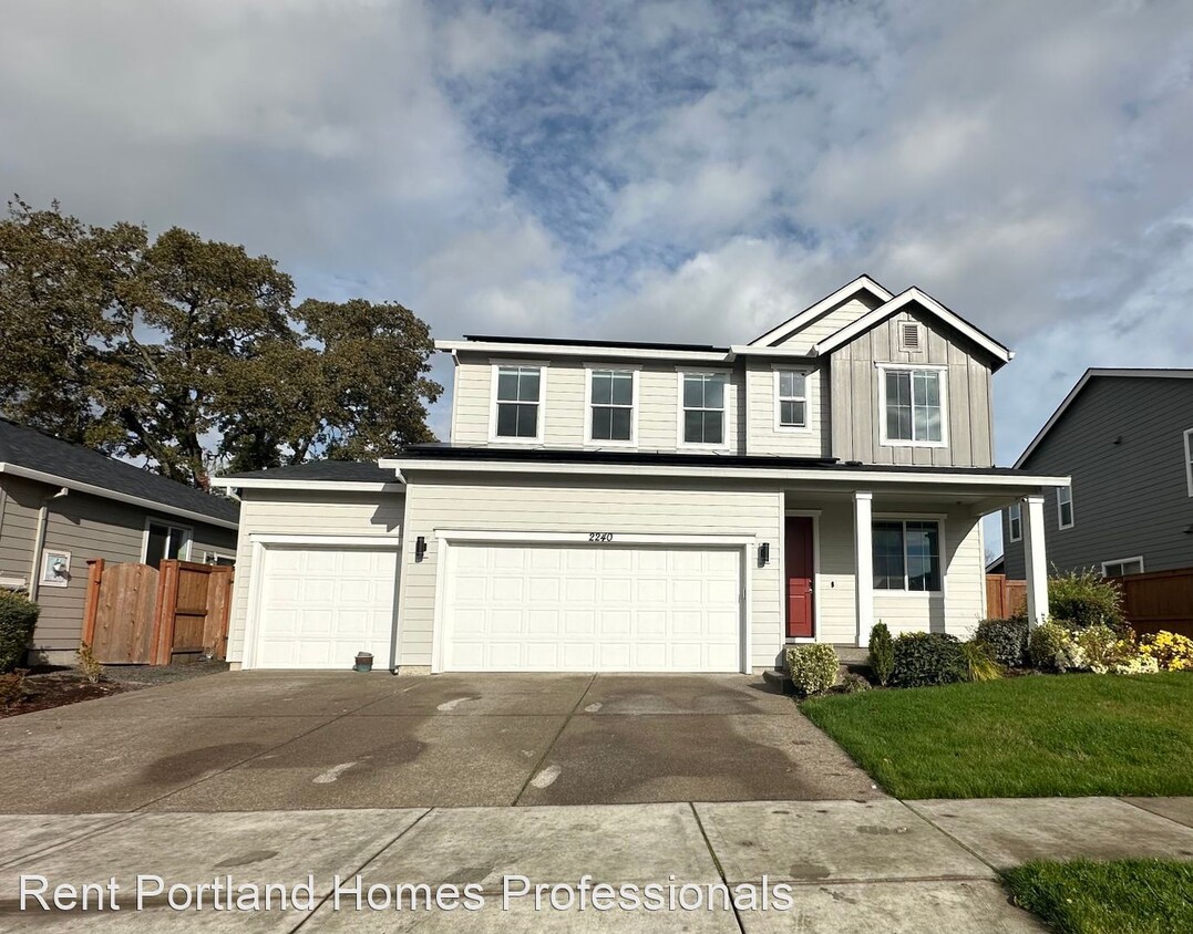 Primary Photo - 3 br, 2.5 bath House - 2240 S Heather Street