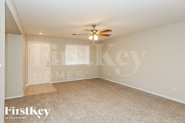 Building Photo - 7225 N Harbow Ridge Pl