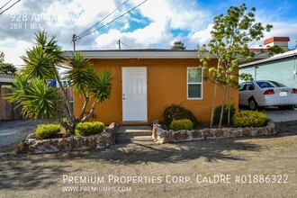 Building Photo - 928 Appian Way