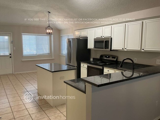 Building Photo - 3717 Tulip Tree Dr