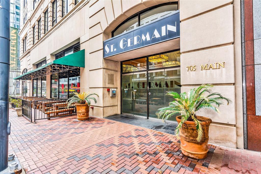 Foto principal - 705 Main St