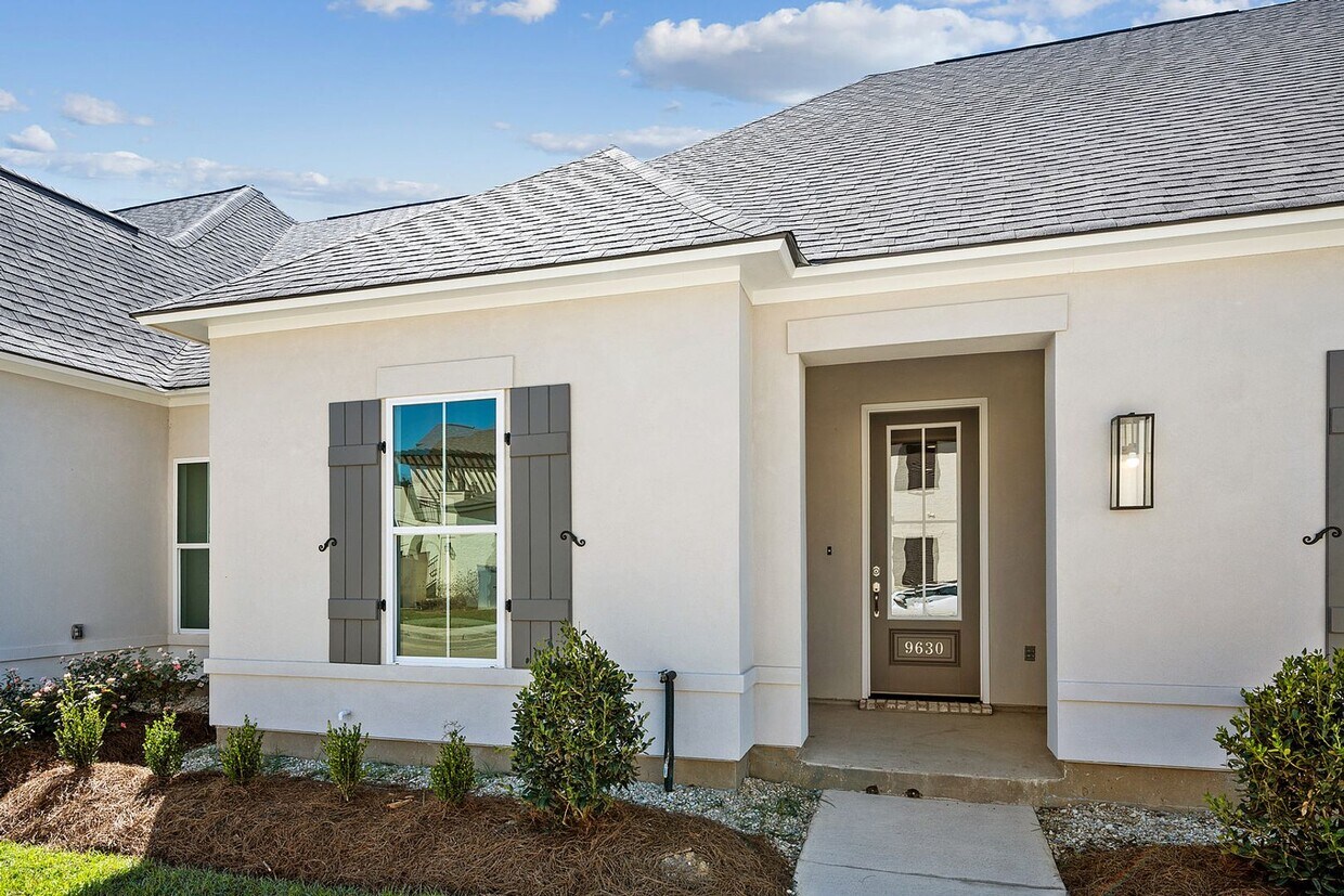 Primary Photo - Must see in the heart of Baton Rouge!