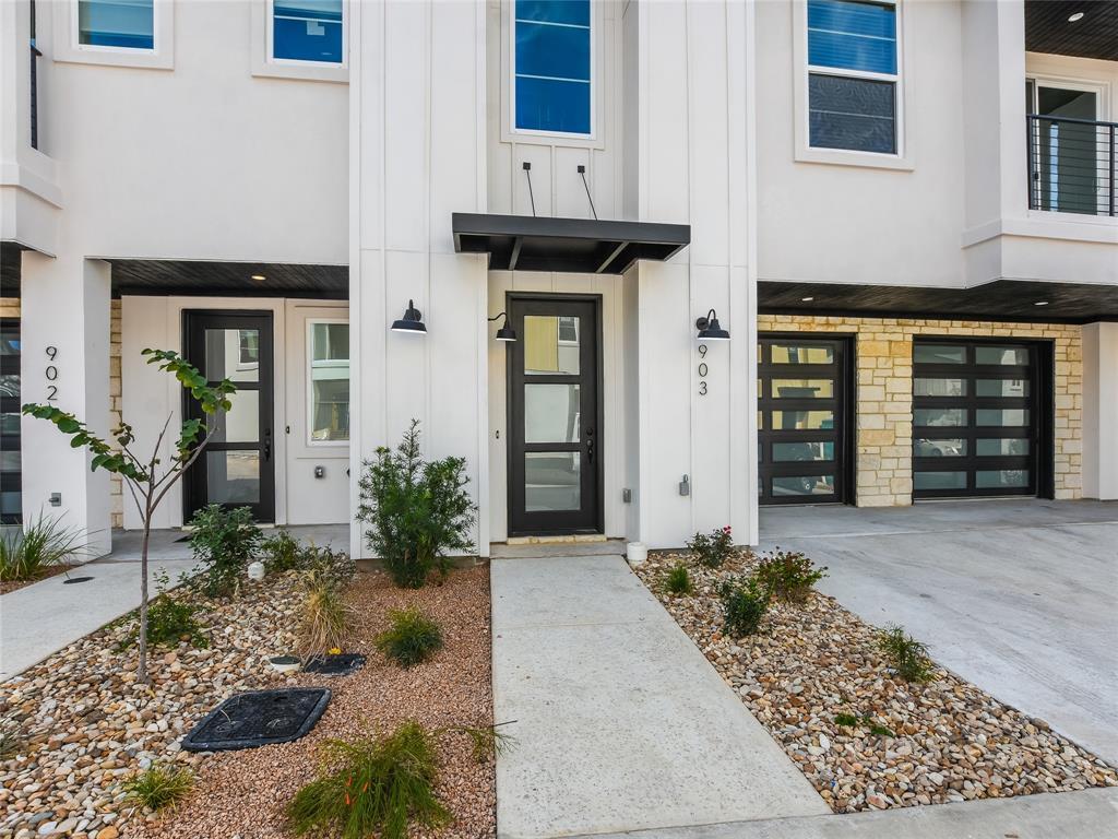 Primary Photo - 12001 Vista Parke Dr