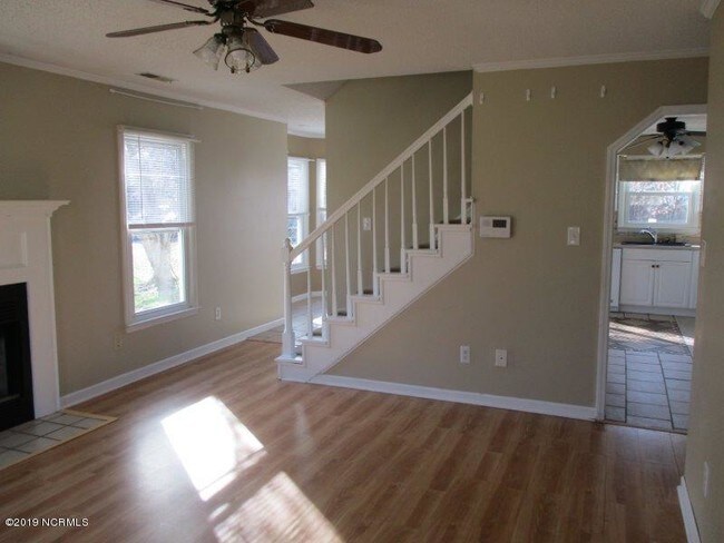 Foto del edificio - 414 Wolf Run Ln