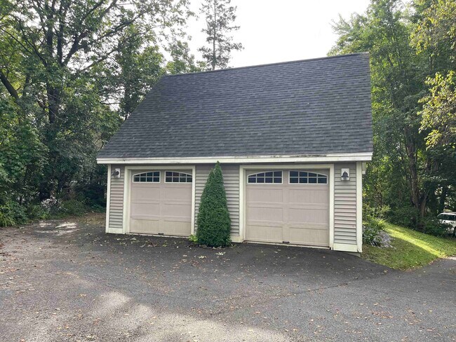 Building Photo - 79 Whipple Rd
