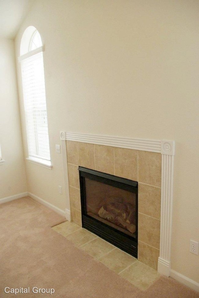 Building Photo - 1532 N McKinney Ln