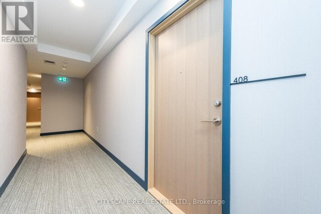 Building Photo - 395 Square One Dr