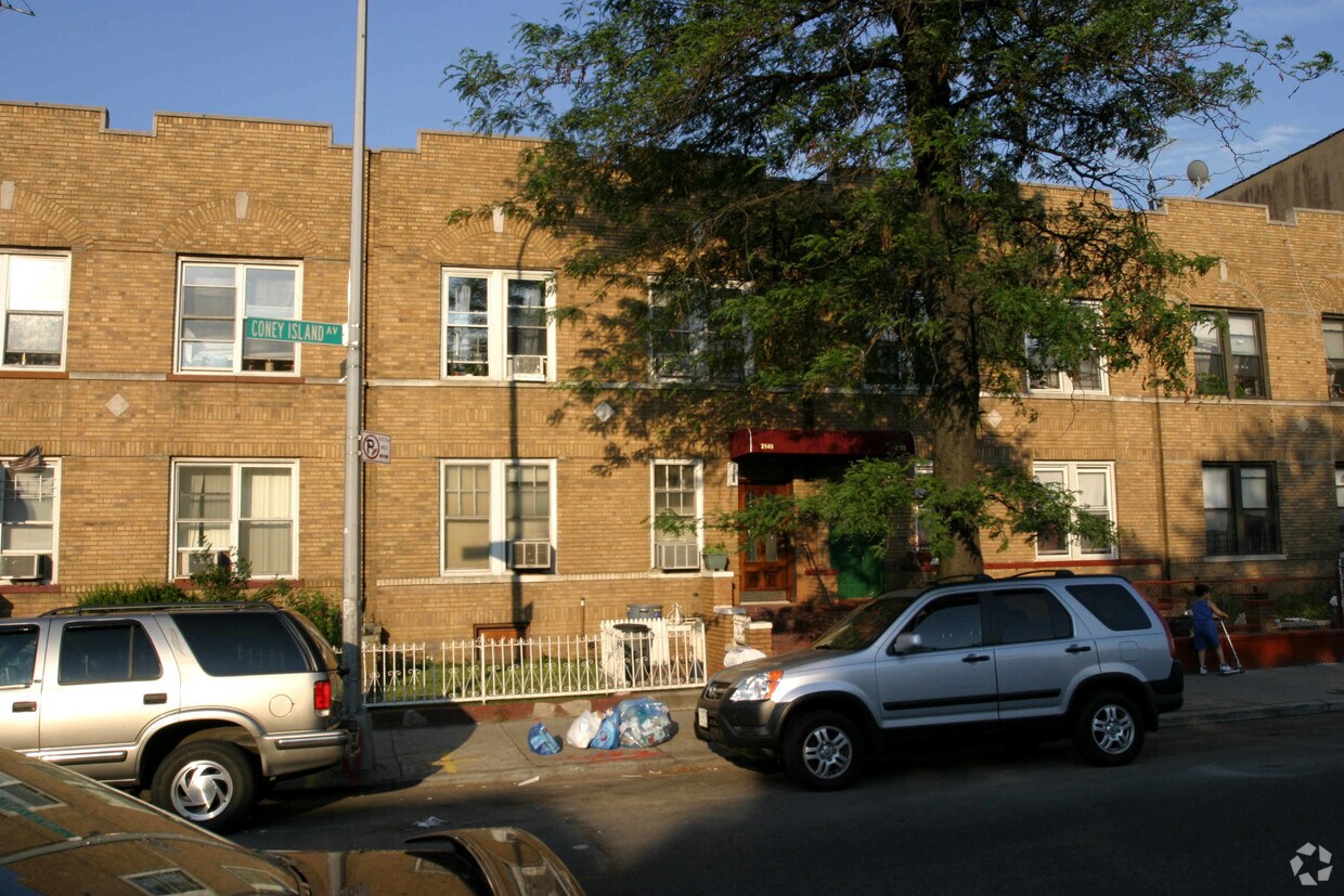 Primary Photo - 2149 Coney Island Ave