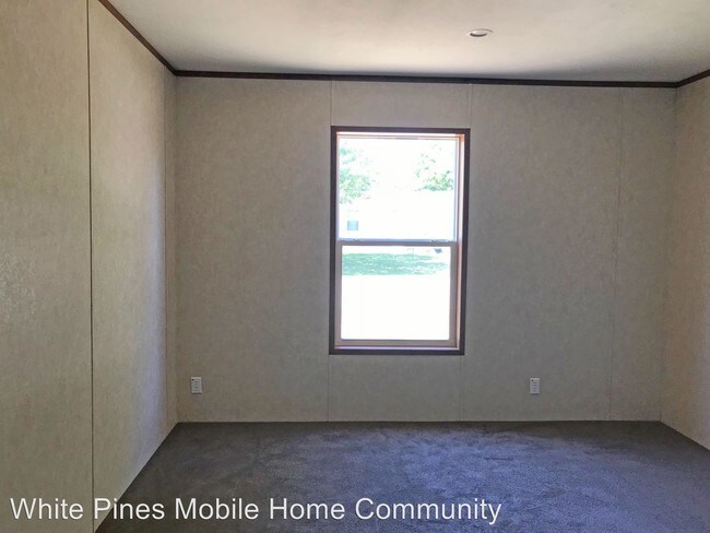 Building Photo - 3 br, 2 bath Apartment - 142 West Milton Rd