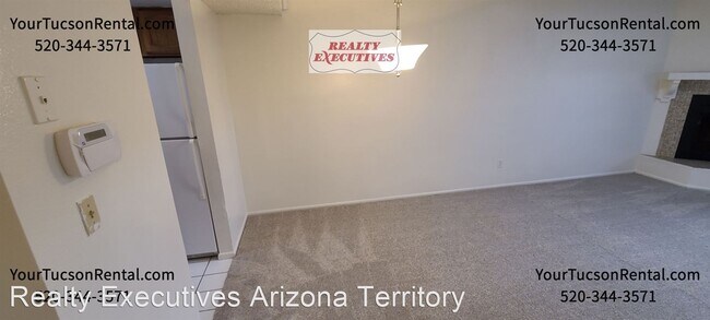 Building Photo - 2 br, 2 bath House - 5074 S Warren Ave