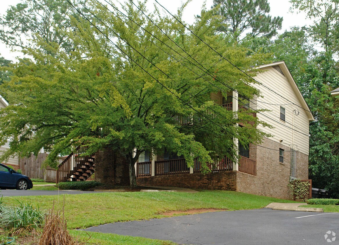 Foto del edificio - 608 Wilson Ave