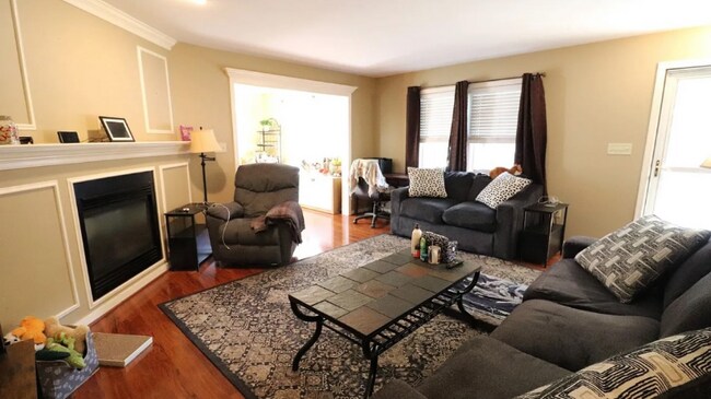 Foto del edificio - 641 Chickadee Dr