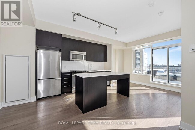 Photo du bâtiment - 360 Patricia Ave