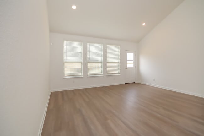 Foto del edificio - 5438 Tourmaline Wy