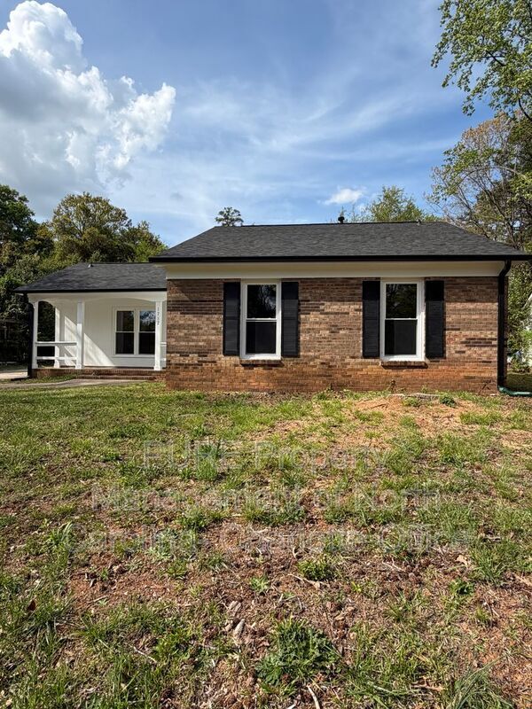 Foto del edificio - 1712 Blandford Dr